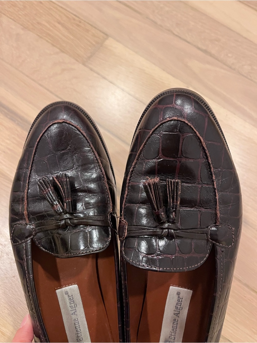 Etienne Aigner Women's Dark Brown Croc-Embossed Tassel Loafers Size 8.5 - Picture 4 of 4